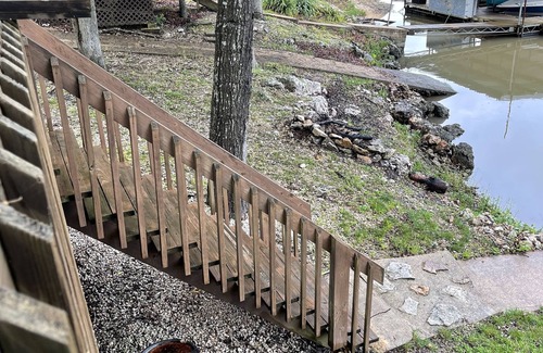 Stover Cabin | Lake Front Cabin in Quiet Cove