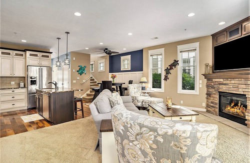 Saugatuck Condo | Lake Front Condo W/Pool Access, Walk to Saugatuck