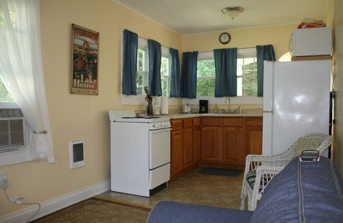 Lakeside Cottage | Lake Front Cottage in Michigan's Harbor Country "Sandy Shores 2"