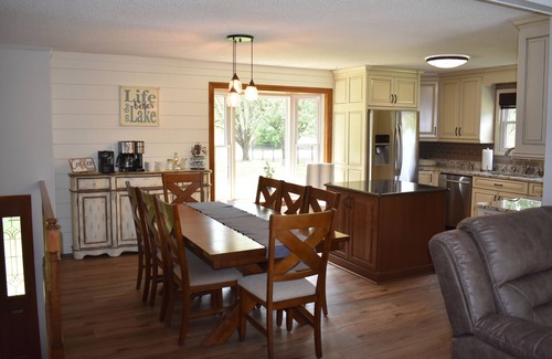 Lake Norman of Catawba House | Lake Front Home w/Dock, Kayaks, Private Pool - 4BR/3B Stunning Views, Sleeps 13!