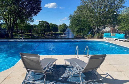 Lake Norman of Catawba House | Lake Front Home w/Dock, Kayaks, Private Pool - 4BR/3B Stunning Views, Sleeps 13!