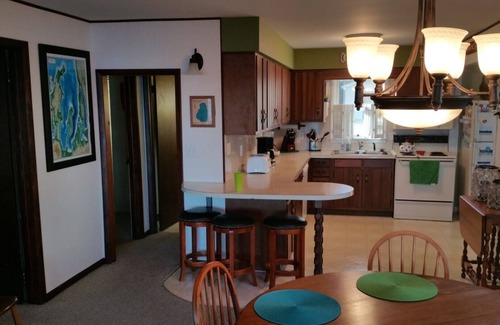 Elk Rapids Cottage | Lake Front House on Beautiful Birch Lake