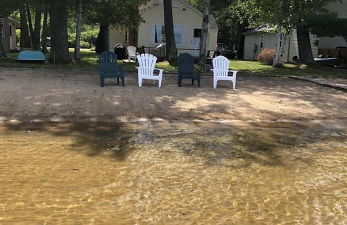 Elk Rapids Cottage | Lake Front House on Beautiful Birch Lake