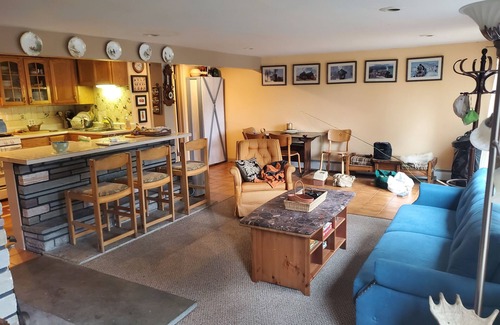 Deposit House | Lake Front House on Private lake