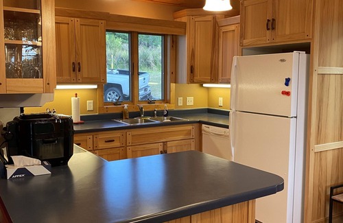 Battle Lake House | Lake Front House with lots of privacy and space!