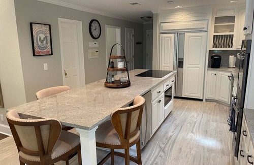Buford House | Lake Front Lake Lanier