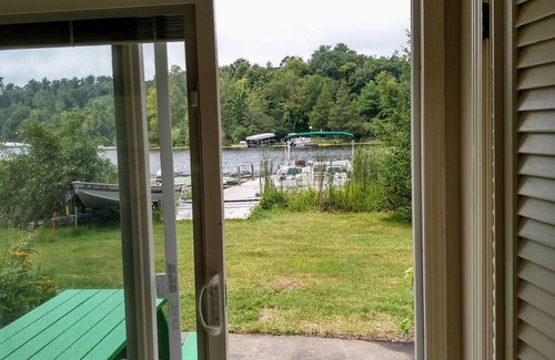 King House | Lake front summer home w >150' of shore on spring-fed Otter Lake of the Chain