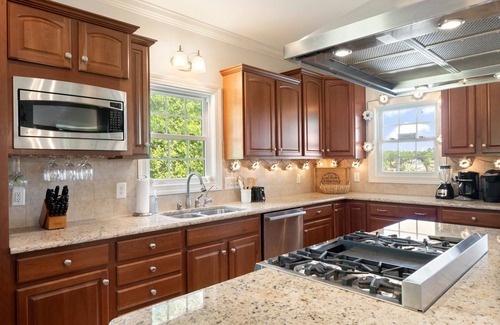 Wise House | Lake Gaston Main Lake Home, expansive view and water toys!