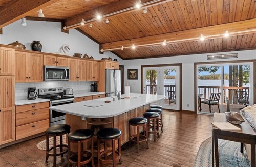 Littleton House | Lake Gaston Vista | Prime Location | Deep Water