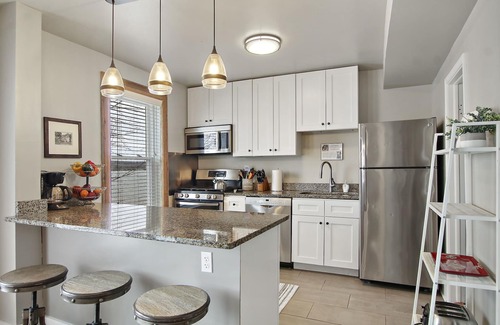 Lake Geneva House | Lake Geneva Lakefront Home, Private Beach, Private Pier, Rooftop Deck. Sleeps 18