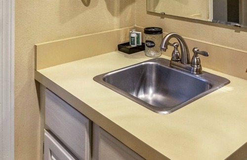 Mid America Condo | ★ Lake Hamilton condo amazing veiws for relaxing. Close to downtown attractions.