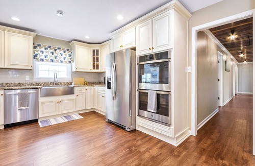Northlake House | Lake Hartwell w/Dock, Pool, Clemson, Fishing Tournaments, Sleep 12, Anderson SC