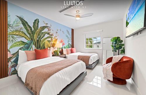 Ludlam House | Lake Home Fishing Game 360 Infinity Heat Pool L46