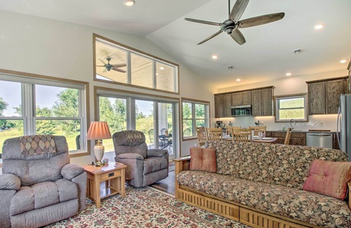 Brandon House | Lake Home Near Alexandria: Kayaks Provided!
