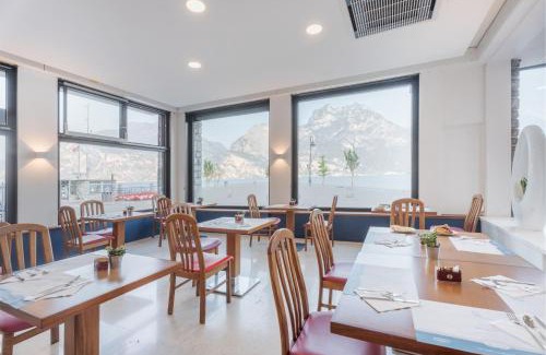 Torbole sul Garda Hotel | Lake Hotel Ifigenia