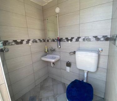 Herzegovina-Neretva Canton House | Lake House