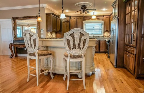 Sevierville House | "LAKE HOUSE" On 7 Acres Of Douglas Lake With A Private Boat Ramp & Private Dock!