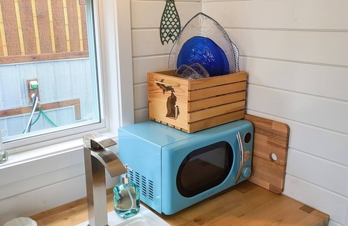 Lakeside Apartment | Lake House - Tiny Digs Lakeshore