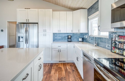 Oak Shores House | Lake House