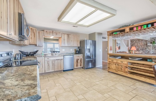 Sunrise Beach House | Lake House with a View and 160 feet of Lake Frontage