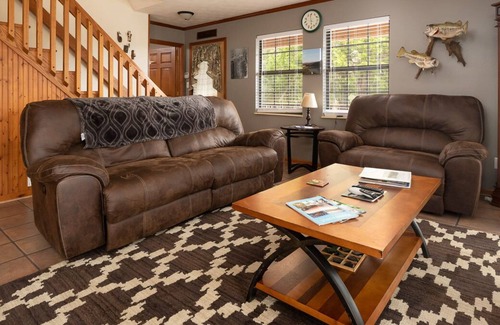 Sevierville Cabin | Lake House with Mountain Views