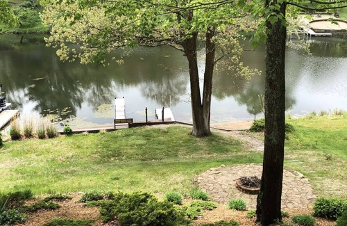 Canadian Lakes House | Lake House with 4 Kayaks and 3 Golf Courses