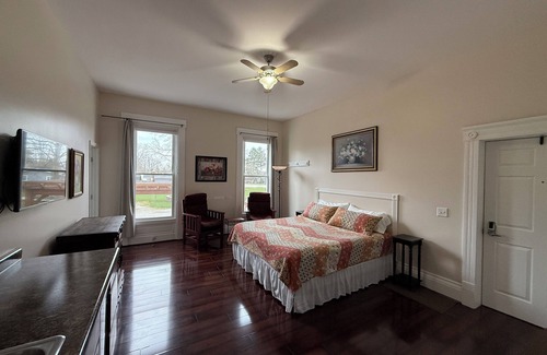 Lexington Cabin | Lake Huron Lodge