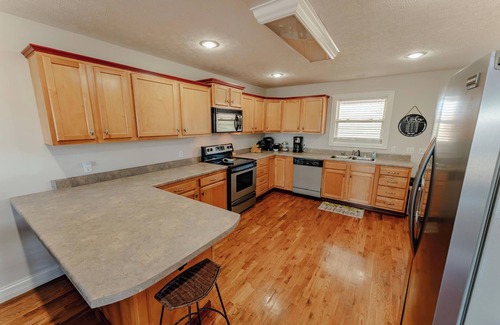 Somerset House | Lake It Easy 3 Level Home