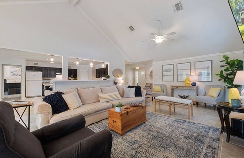 Seguin House | Lake It Easy on Lake McQueeney