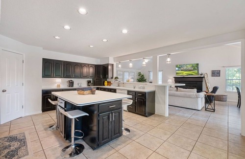 Seguin House | Lake It Easy on Lake McQueeney