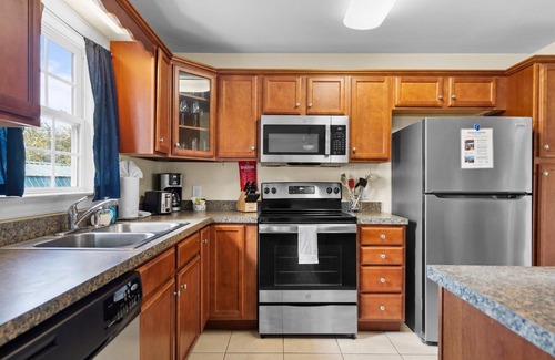 Boiling Spring Lakes House | Lake Keziah House-Lake View, Spacious, & Private!
