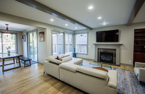 Lakeland South House | Lake Killarney Waterfront Craftsman Style House.