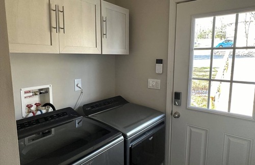 Smith Mountain Lake House | “Lake Life”, a new lake side SMART HOME at Smith Mountain Laken