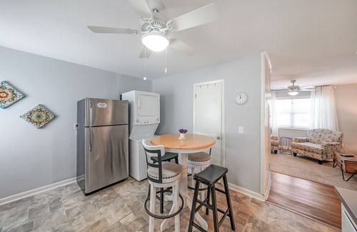Acworth Apartment | Lake Life C - Apartment in Downtown Lake Acworth