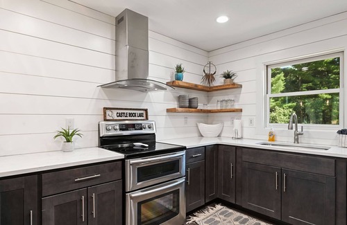 Mauston House | Lake Living on Castle Rock Lake, Close to WI Dells, Family Friendly