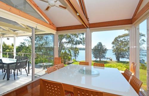 Morisset Park House | Lake Macquaries' Edgewater Lakehouse at Morisset Memories