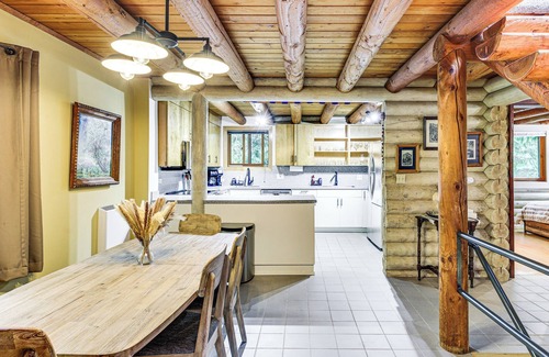 Duvall Cabin | Lake Margaret Access: Boho Log Cabin w/Backyard