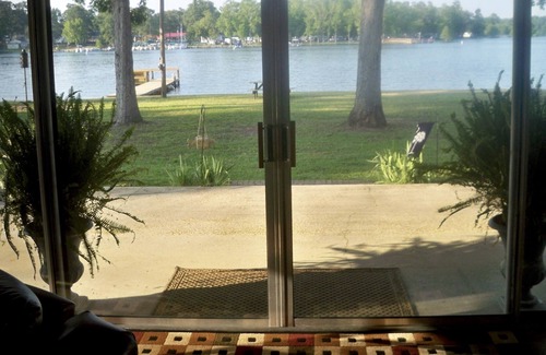 Summerton House | Lake Marion Vacation Home - Goat Island & Taw Caw Creek Area