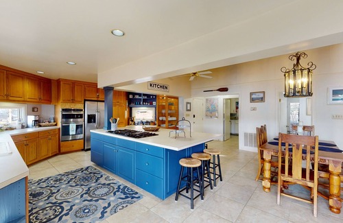 Little Kowaliga House | Lake Martin Oasis on Nero's Point, sleeps 15!