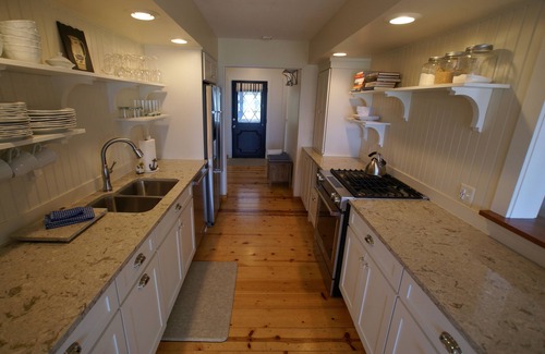Glen Arbor House | Lake Michigan Beach House with Air Conditioning-Sleeping Bear Bay in Glen Arbor