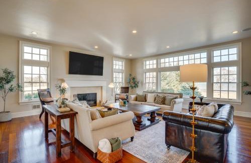 Newton House | Lake Michigan Gem Private Beach and Game Room
