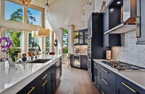 Monona House | Lake Monona Home with Indoor Pool & Capitol Views