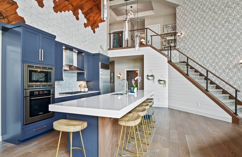Monona House | Lake Monona Home with Indoor Pool & Capitol Views