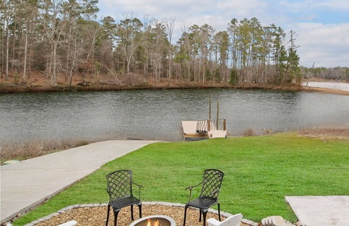 Prosperity Cottage | Lake Murray Cottage Private Dock and Ramp