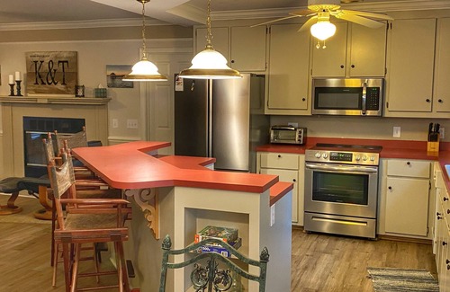 Prosperity House | Lake Murray Lake Front Home W/Kayaks , close to Dreher Island