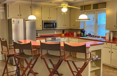 Prosperity House | Lake Murray Lake Front Home W/Kayaks , close to Dreher Island