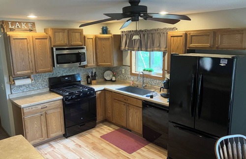Tomahawk House | Lake Nokomis Retreat