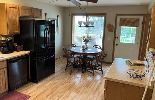 Tomahawk House | Lake Nokomis Retreat