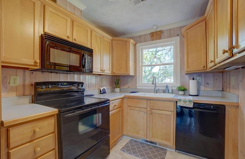 Semora House | Lake Nook~Boat~Beach~Swim~VIEWS~Kayaks~Deep Water