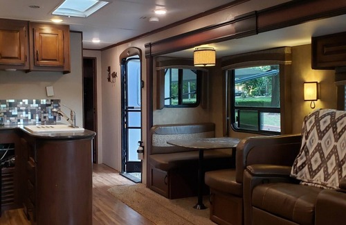 Cornelius House | Lake Norman Water Front Get-Away